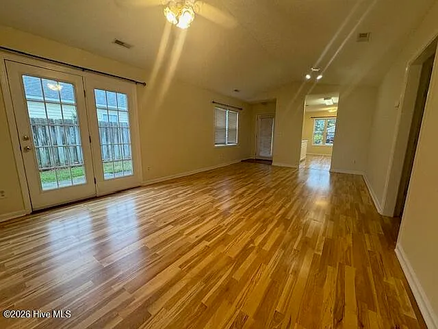 7217 Vespar Ct — Photo 3