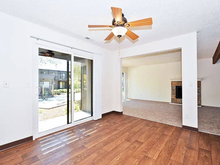 Timberwood Apartments — Photo 37
