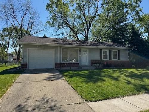 1123 Cedar Ln Photo 1