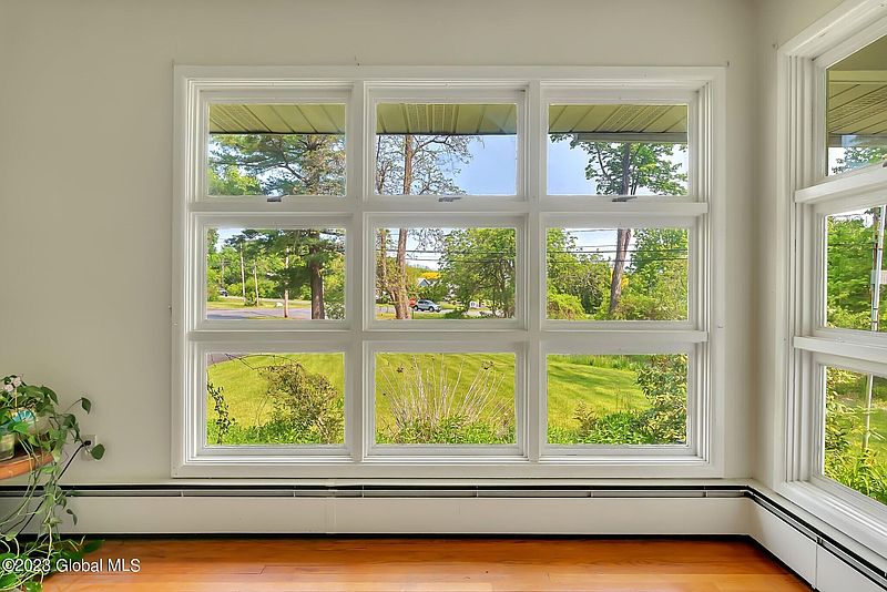 4th image of 11 Stock Lane