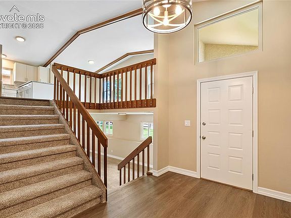 3rd image of 2318 Thornhill Dr
