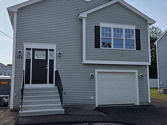 2nd image of 121 Saint Marys St