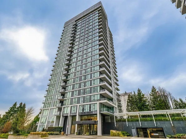 585 Austin Ave #201, Coquitlam, BC V3K 0G6