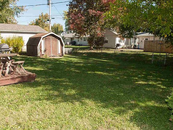 5th image of 3025 Mojave Dr