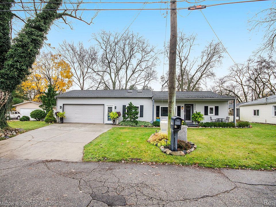 1st image of 2922 Sunderland Blvd