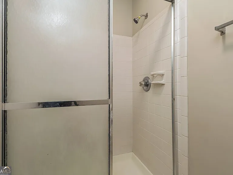564 Clubhouse Dr SE — Photo 17