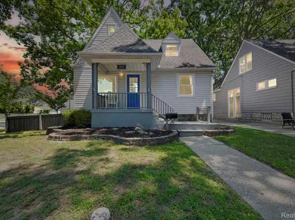 1103 Hoffman Ave, Royal Oak, MI 48067