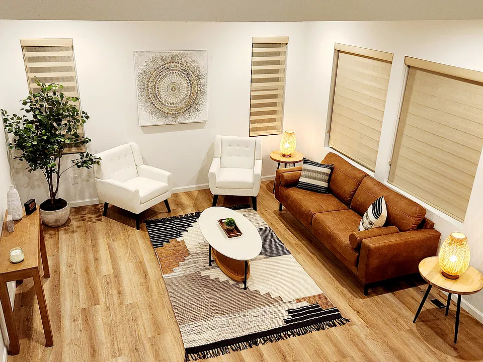 6310 Kenzie Cir