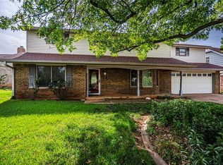 7121 N Comanche Ave, Warr Acres, OK 73132