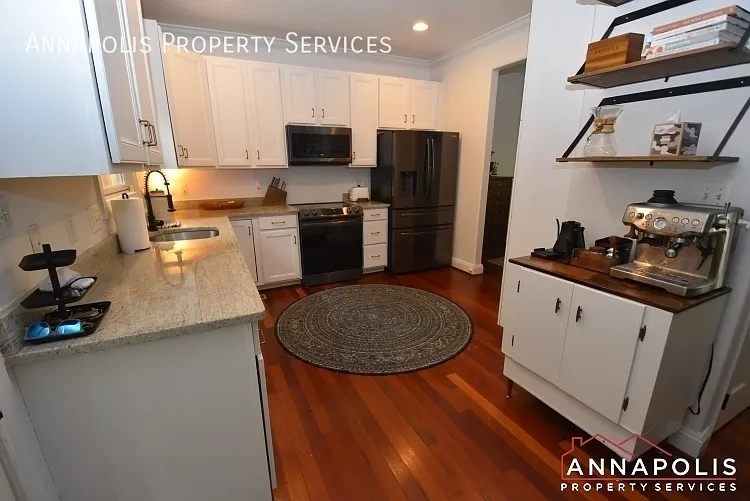 3294 stepney street — Photo 3