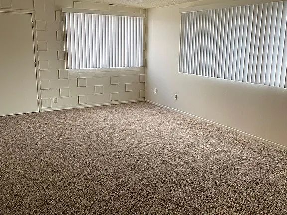 4th image of 3729 W Dunlap Ave #1