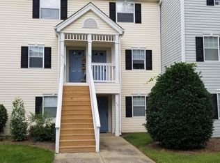 131 Kingsbury Dr, Chapel Hill, NC 27514