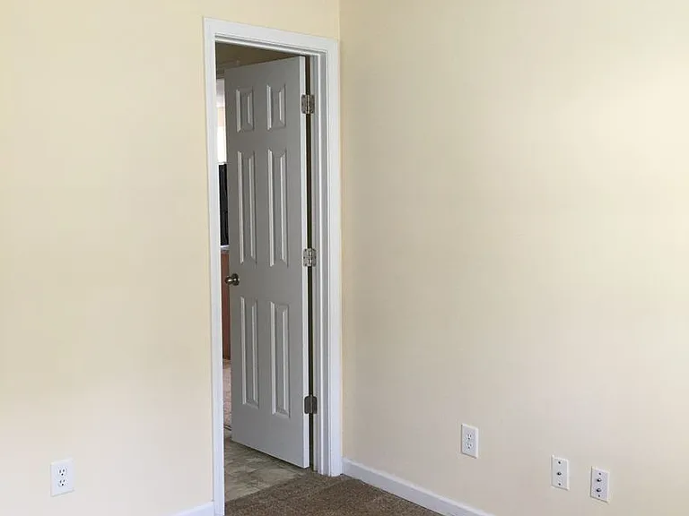 1037 Rabon Pond Dr — Photo 8