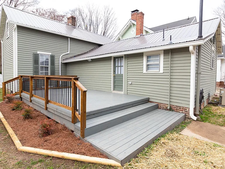 625 S Poplar St — Photo 21