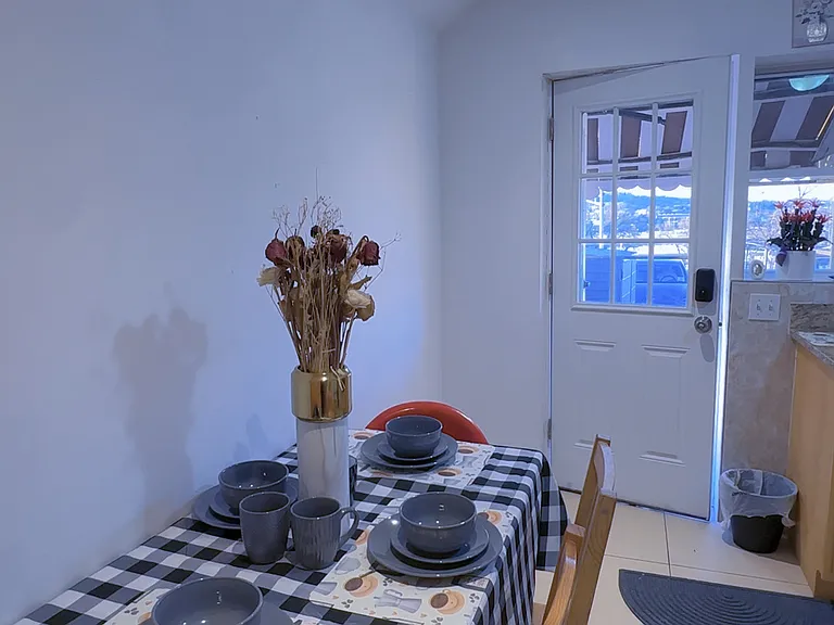 1535 K St SE — Photo 7