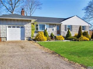 39 E 7th St, Patchogue, NY 11772