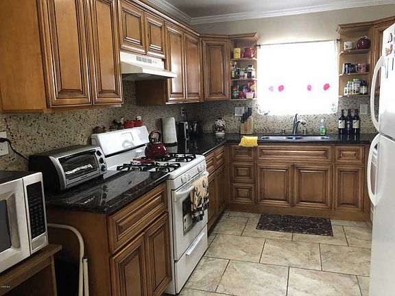 3rd image of 8348 Tampa Ave