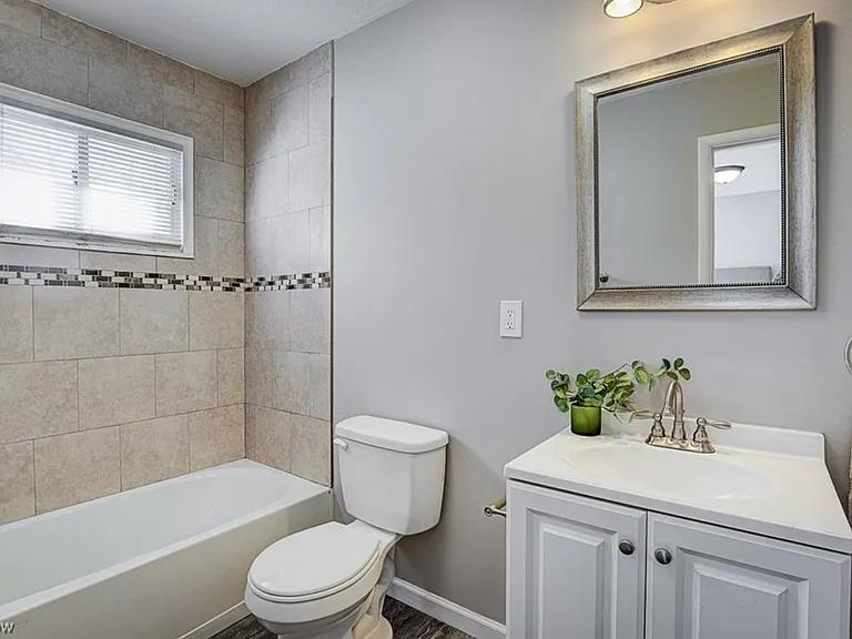 367 Ellen Ave — Photo 16