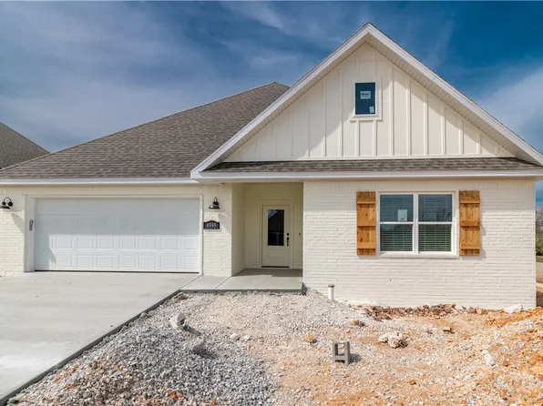 4995 N Delta Ave, Fayetteville, AR 72764