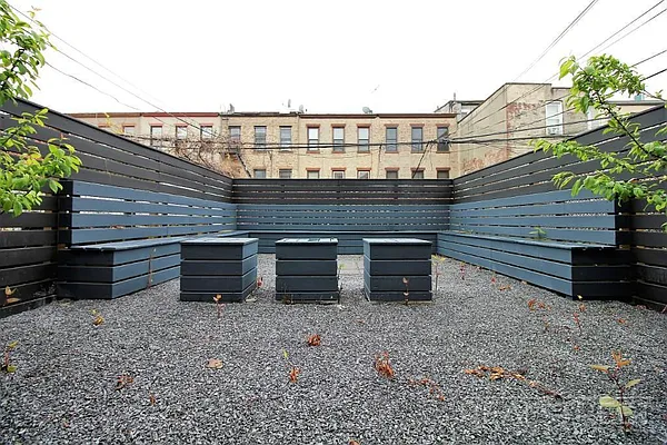 Rented by Voro, LLC | media 7