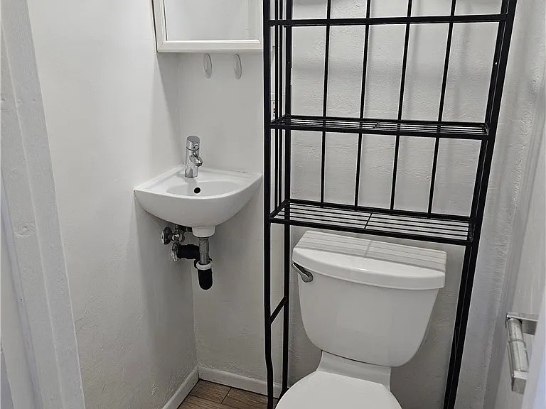 14914 S Denker Ave #1 — Photo 9