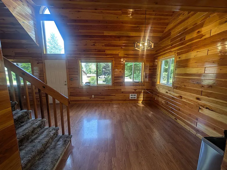31 Elmes Dr — Photo 14