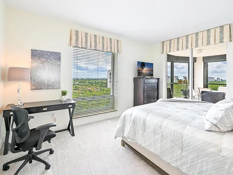 8665 Bay Colony Dr #1401 — Photo 30