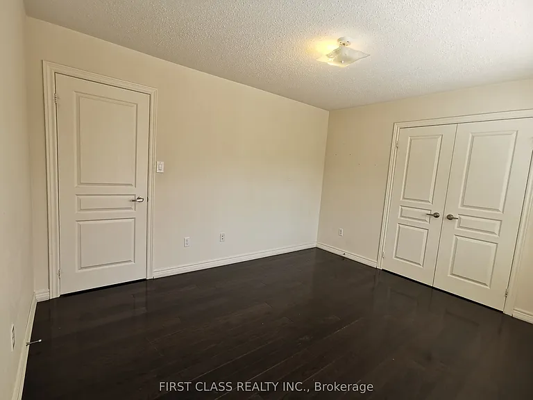 1140 Stuffles Cres — Photo 19