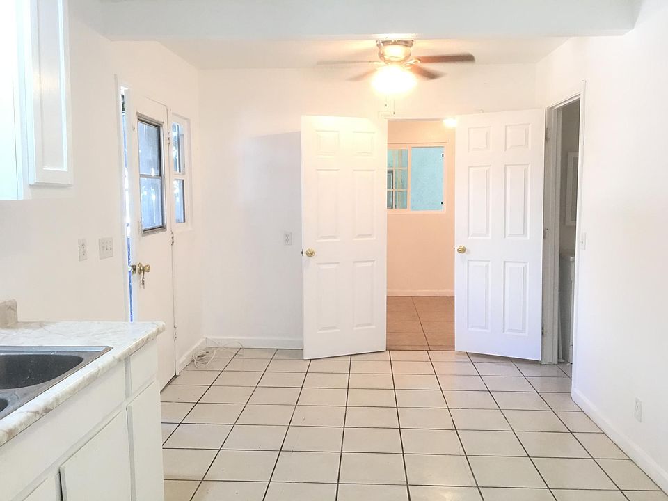 2nd image of 950 Clela Ave #B