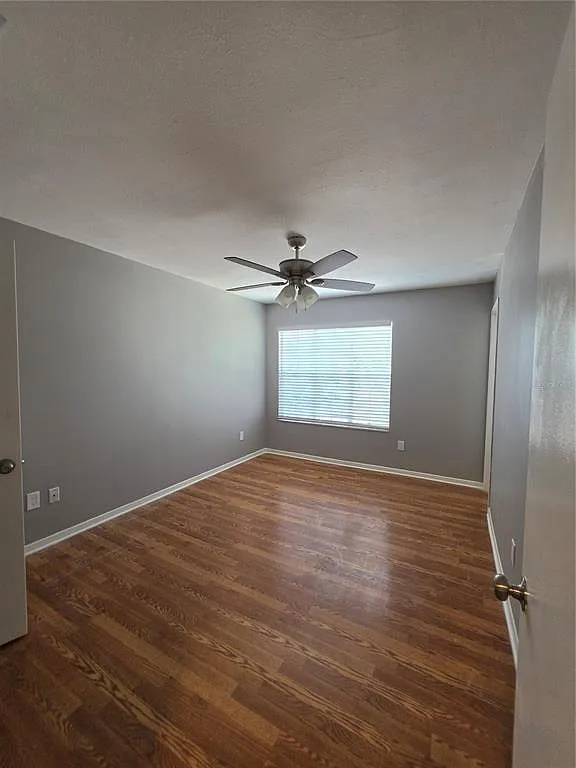 3 bed, 2.5 bath, 1190 sqft, $1,950 — Photo 4