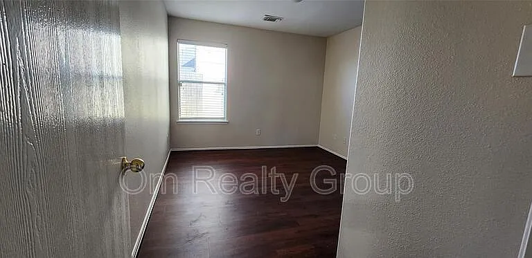 315 Sunset Colony Dr — Photo 16