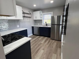 62 Ivy St #B, Greenwich, CT 06830