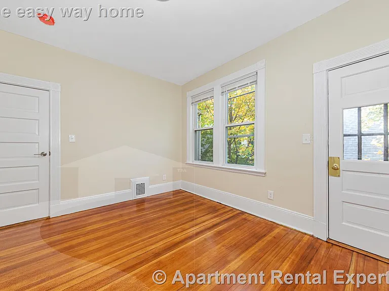 44 Brackett St #1 — Photo 11