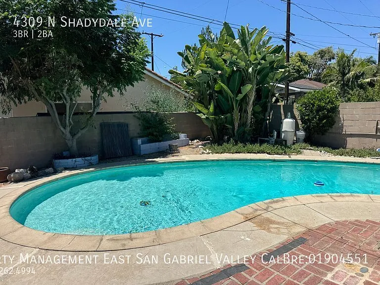 4309 N Shadydale Ave — Photo 2