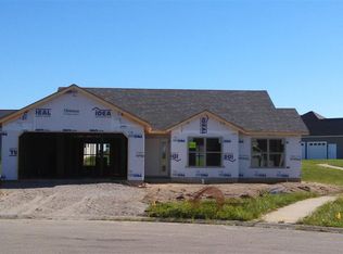 1220 E Ridge Dr, Decatur, IN 46733