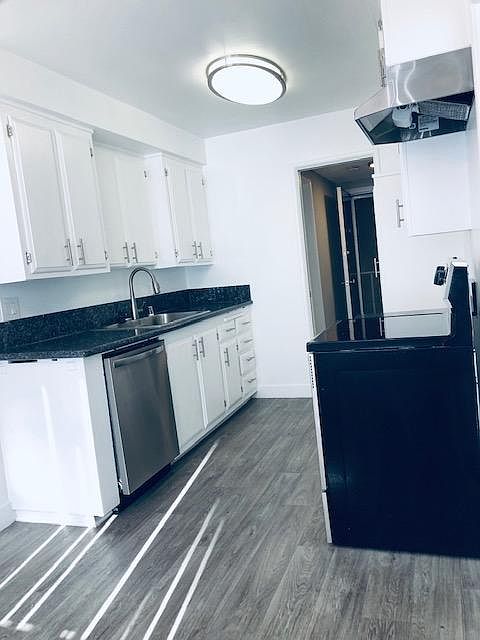 1st image of 916 W Beach Ave APT 305