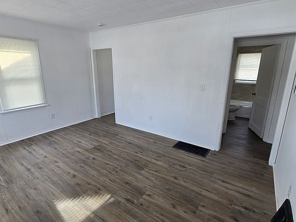 4th image of 2767 Azelda St