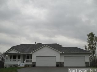 4440 198th Ln NW, Oak Grove, MN 55303