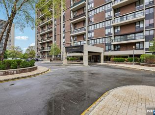 1 Horizon Rd APT 1404, Fort Lee, NJ 07024