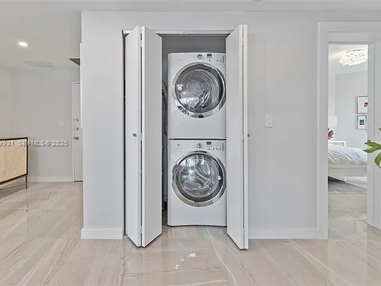 16 Island Ave #7C — Photo 32