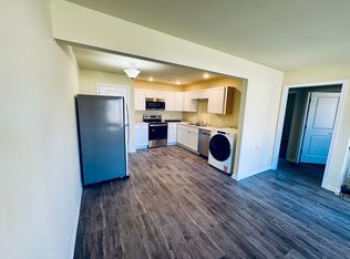 19 W 8th St #7, Adrian, MO 64720