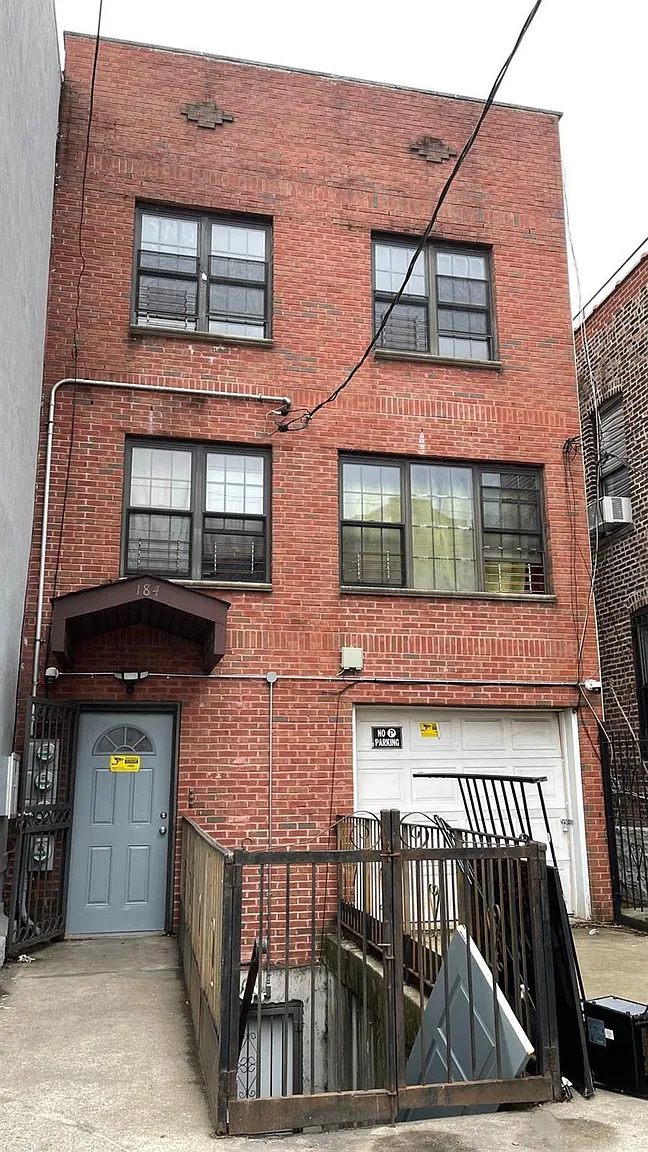 184 Milford Street photo 1