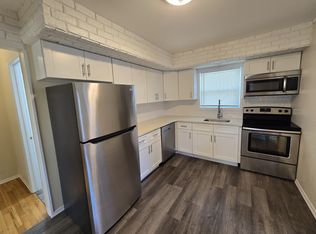48 2nd St APT 2, Lynbrook, NY 11563