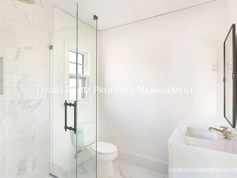 6445 N Williams Ave — Photo 11