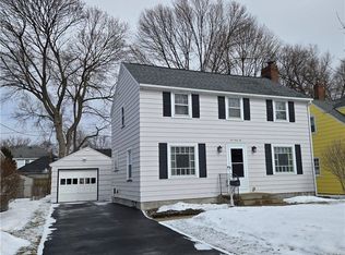 146 Burwell Rd, Rochester, NY 14617