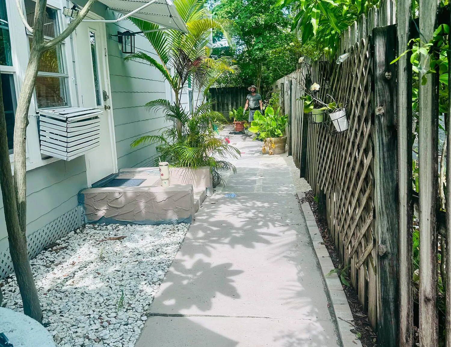3 bed, 1.0 bath, 1386 sqft, $3,500 — Photo 1