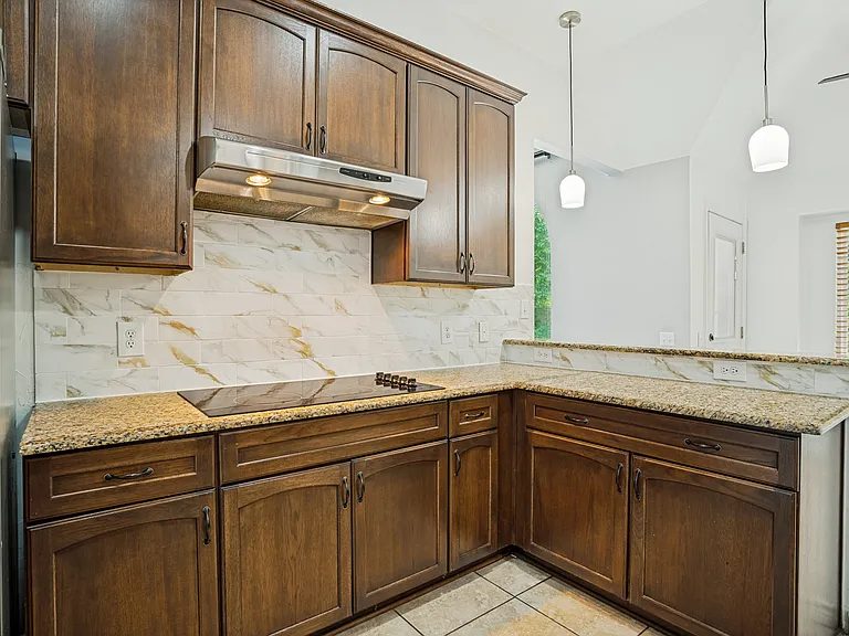 5905 Sandalwood Dr — Photo 7