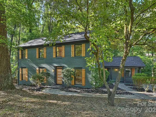 7024 Pleasant Dr, Charlotte, NC 28211