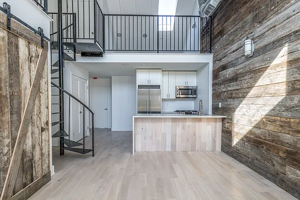 Rented by Bond New York | media 9