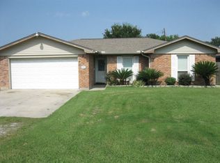 3320 Cleveland Ave, Groves, TX 77619